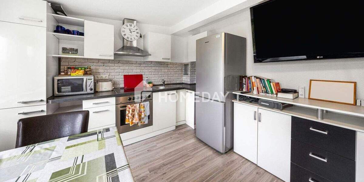 Modernisiertes Einfamilienhaus mit flexibler Aufteilung, viel Platz und großem Garten 7 zimmer