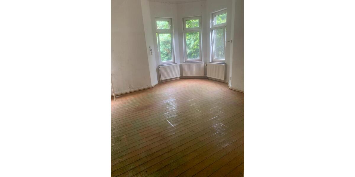 Villa Beverstedt - 9 Zimmer, 260 m&sup2;, 230.000&euro; | Angebot:27144683