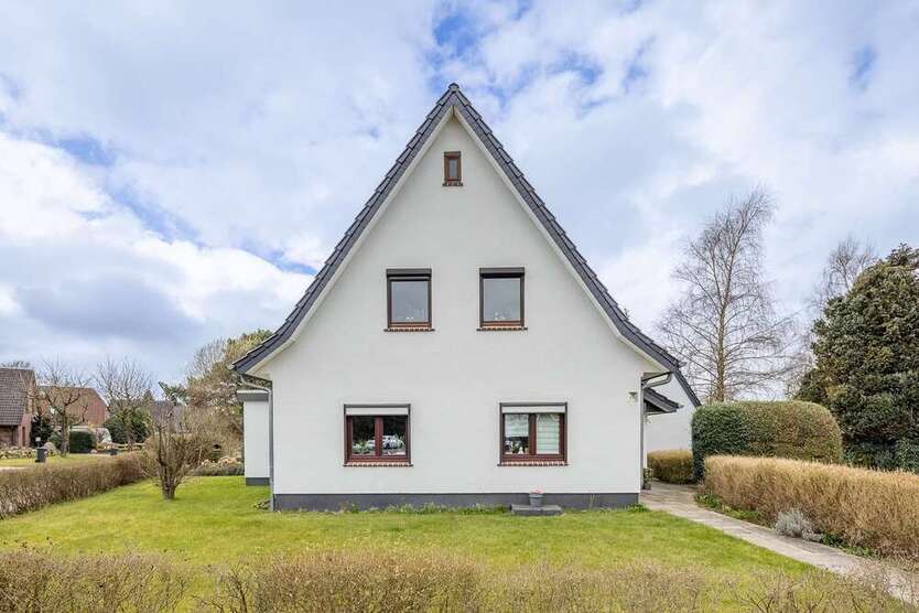 Haus zum Kaufen in Loxstedt 199.000 € 117.32 m²
