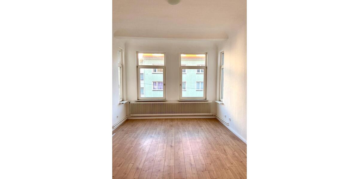 Etagenwohnung Bremerhaven Mitte - 4 Zimmer, 97 m&sup2;, 735&euro; | Angebot:26464453