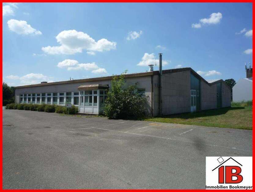 Halle in Stadland 2.460 € 840 m²