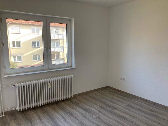 Etagenwohnung Brake (Unterweser) - 4 Zimmer, 65 m&sup2;, 530&euro; | Angebot:25266655