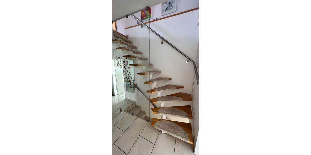 Einfamilienhaus Wilhelmshaven Heppens - 7 Zimmer, 215 m&sup2;, 469.000&euro; | Angebot:25671292