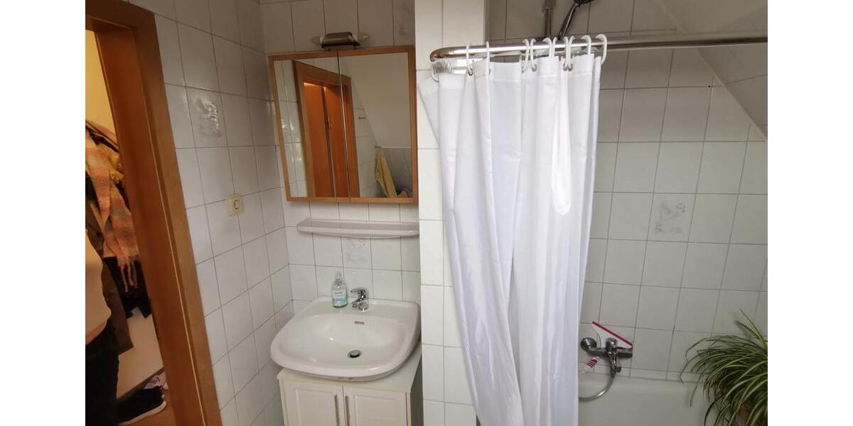 Dachgeschoßwohnung Wilhelmshaven Heppens - 2 Zimmer, 59 m&sup2;, 370&euro; | Angebot:26496724