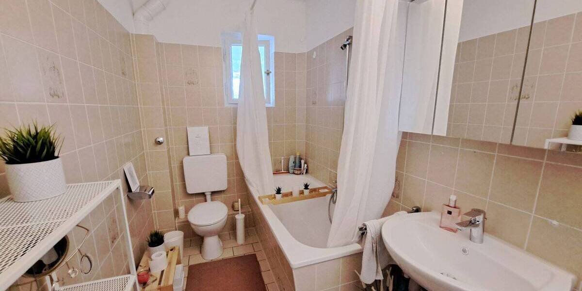 Etagenwohnung Bremerhaven Lehe - 2 Zimmer, 55 m&sup2;, 375&euro; | Angebot:26277799