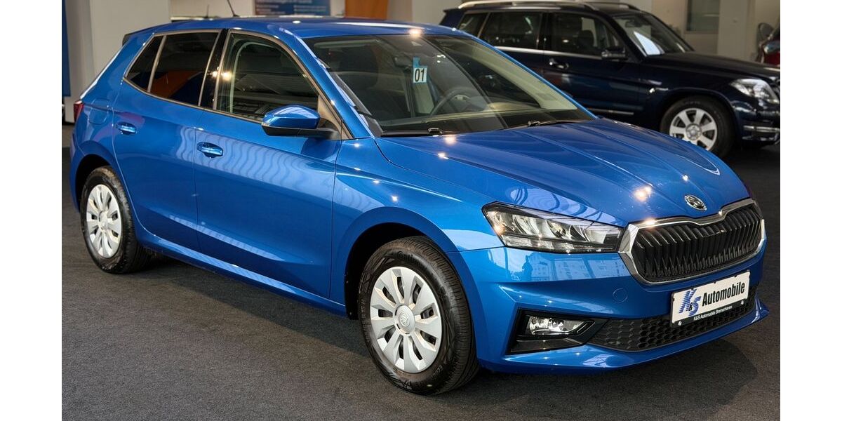 Skoda Fabia 18.900 km 16.350 &euro; Bremerhaven 27568