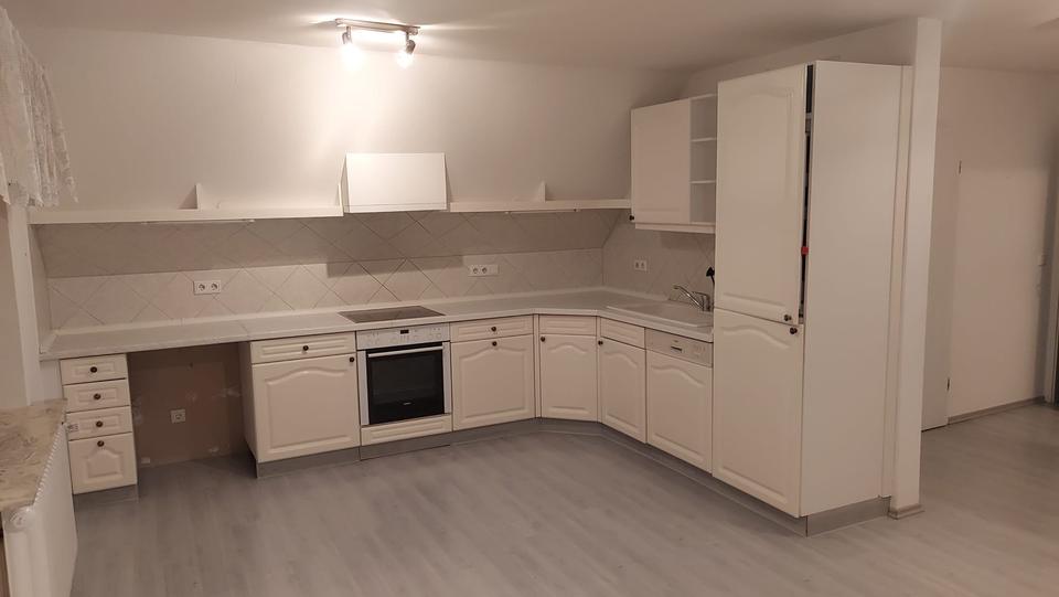 Dachgeschoßwohnung Wanna - 2.5 Zimmer, 65 m&sup2;, 700&euro; | Angebot:24950784