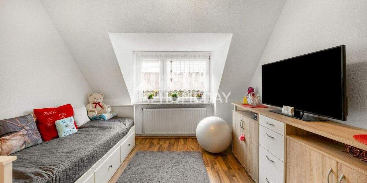 Reihenmittelhaus Bremerhaven Lehe - 7 Zimmer, 185 m&sup2;, 269.000&euro; | Angebot:24723069