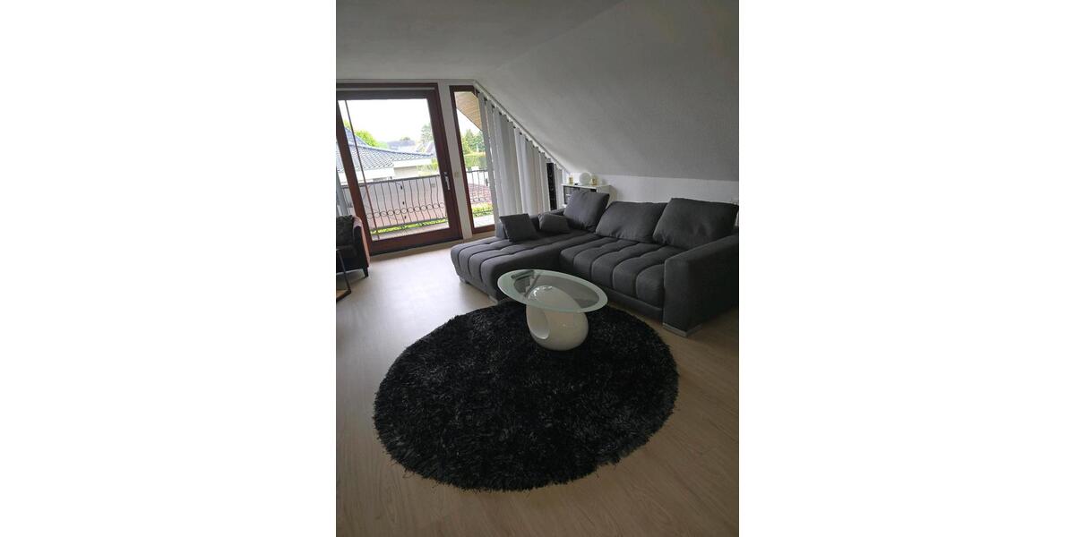 Dachgeschoßwohnung Bremerhaven Lehe - 2 Zimmer, 104 m&sup2;, 720&euro; | Angebot:26620955