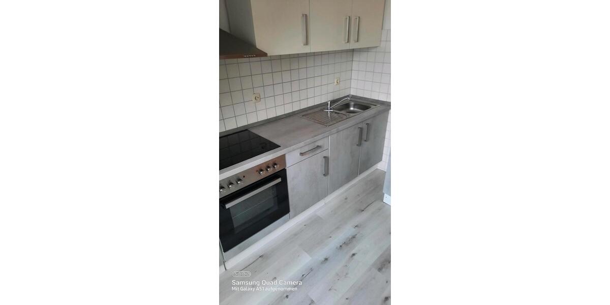 3. Zimmer Wohnung Dachgeschoss zu vermieten ab.1.3.26 3 zimmer