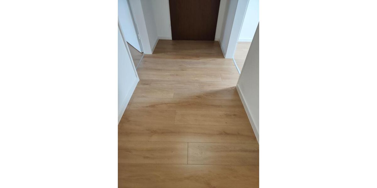 Dachgeschoßwohnung Wilhelmshaven Heppens - 2 Zimmer, 74 m&sup2;, 480&euro; | Angebot:26061057