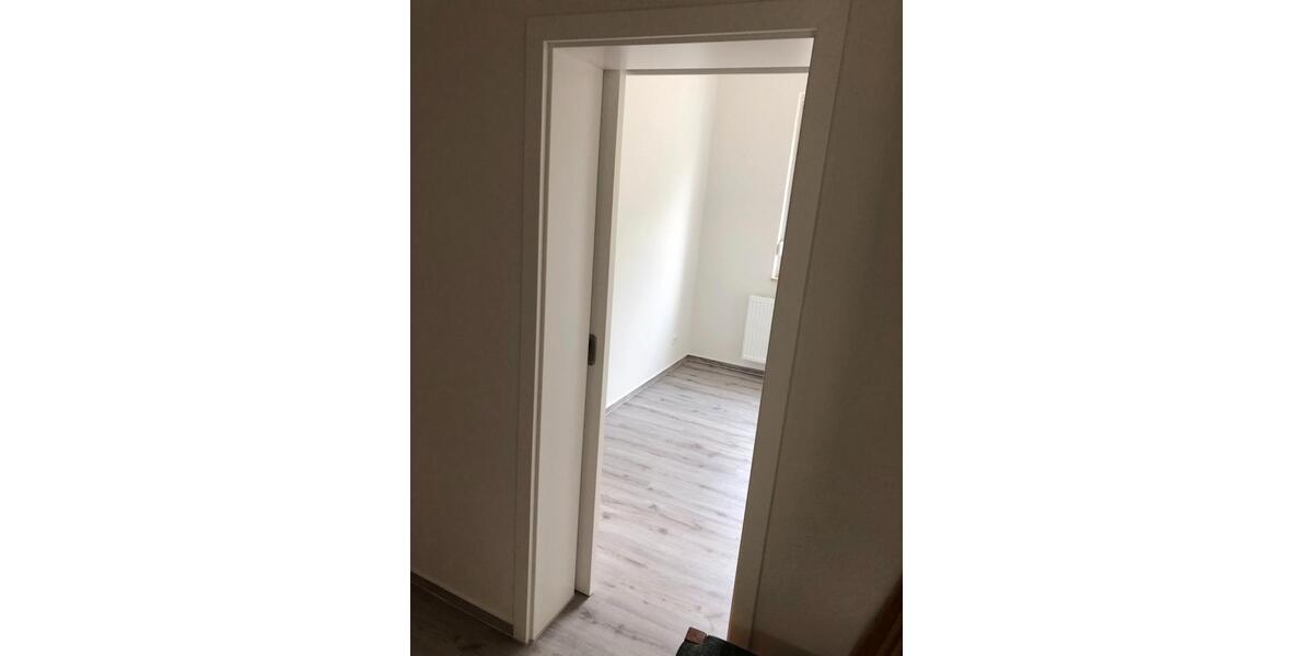 Hochparterre Bremerhaven Schiffdorferdamm - 3 Zimmer, 67 m&sup2;, 800&euro; | Angebot:26334862