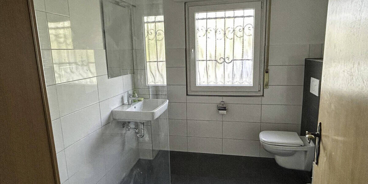 Einfamilienhaus Bremerhaven Schiffdorferdamm - 5 Zimmer, 134 m&sup2;, 325.000&euro; | Angebot:26242422