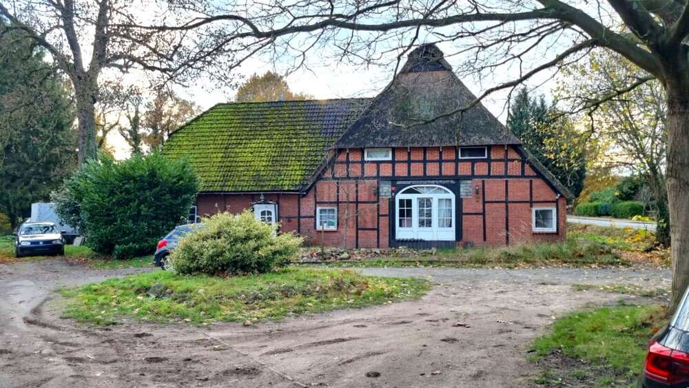Einfamilienhaus Bokel Bokel - 8 Zimmer, 390 m&sup2;, 249.000&euro; | Angebot:26128066