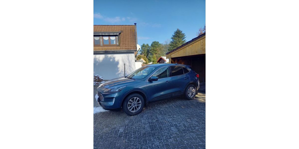 Ford Kuga 48.000 km 19.950 &euro; Butjadingen 26969