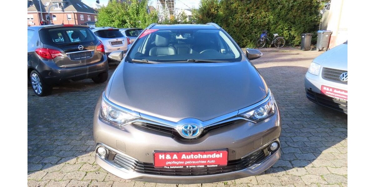 Toyota Auris 197.724 km 10.999 &euro; Geestland 27607