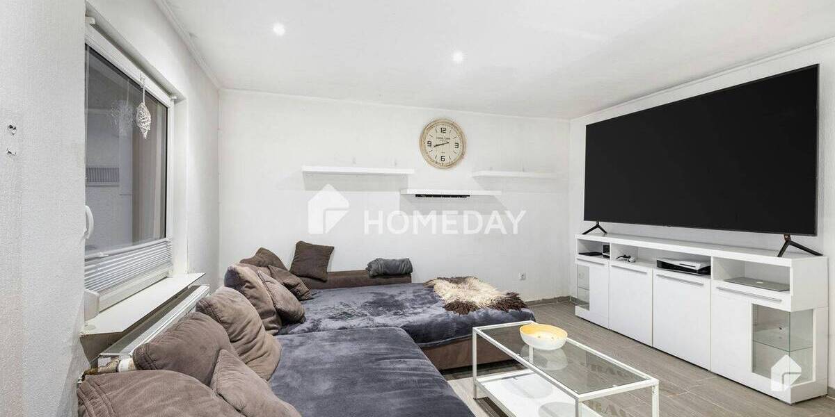 Teilsaniertes Einfamilienhaus mit großem Grundstück, Anbauten sowie 2 Garagen | BHV-Lehe 5 zimmer