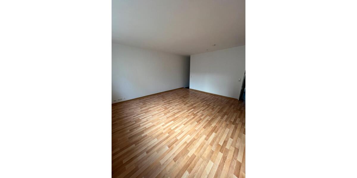 Etagenwohnung Bremerhaven Geestemünde - 1 Zimmer, 35 m&sup2;, 350&euro; | Angebot:26007715