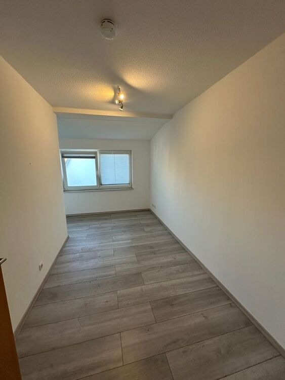 Moderne Wohnung für das reife Alter mit Fahrstuhl und großem Balkon 4 zimmer