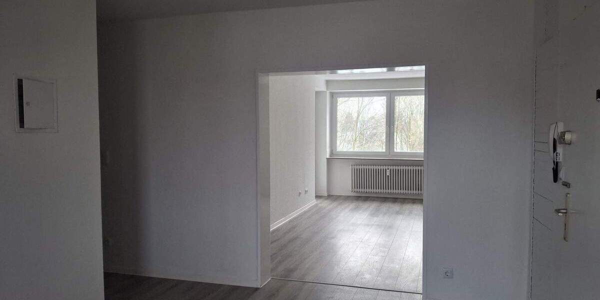 Etagenwohnung Bremerhaven Lehe - 2 Zimmer, 68 m&sup2;, 460&euro; | Angebot:24807054